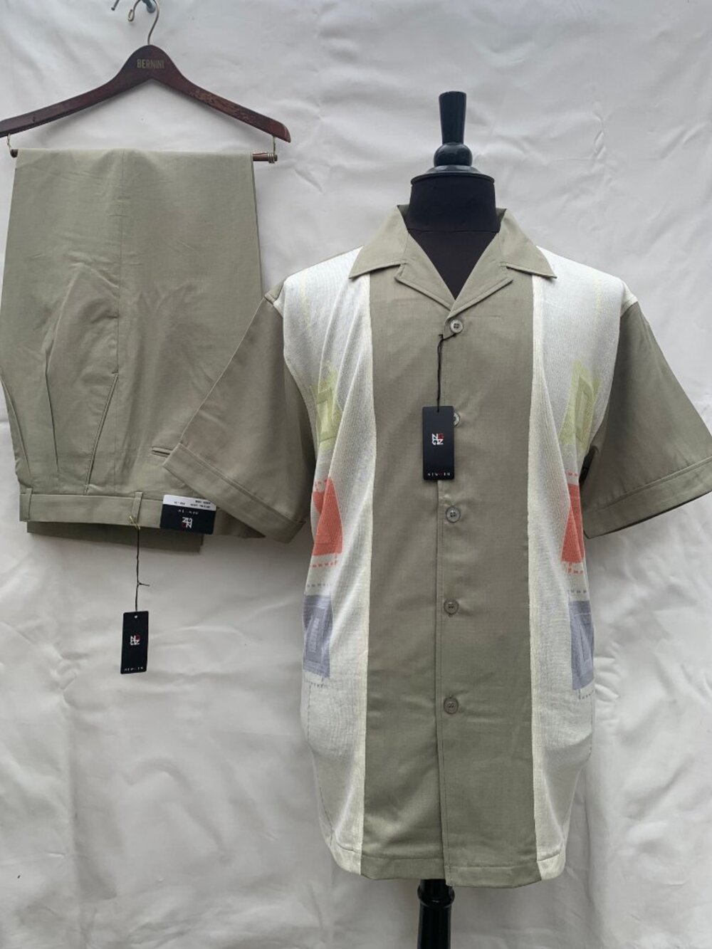 NEW.GEN 100% Polyester Two-Piece Casual Set Short Sleeve Shirt & Pant For Men